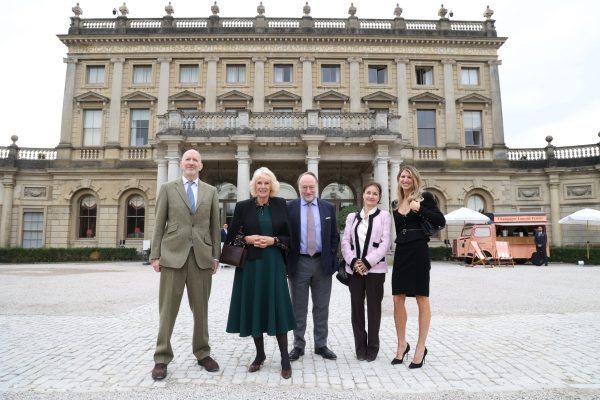 2 Simon Sebag Montefiore, The Queen, Andrew Roberts, Catherine Ostler & Natalie Livingstone at Cliveden Literary Festival 2025 (c) Cliveden Literary Festival
