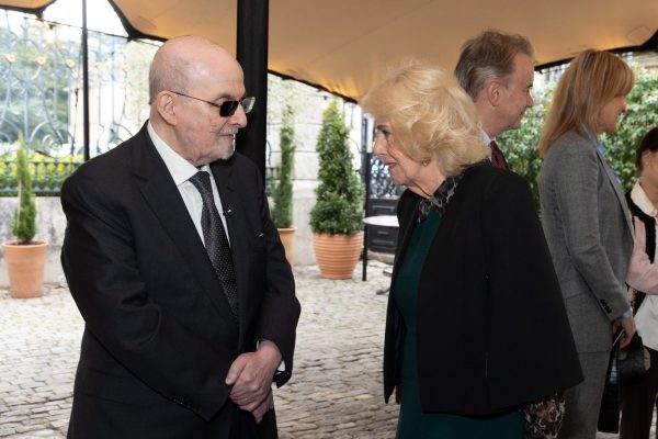 4 Salman Rushdie and The Queen at Cliveden Literary Festival 2025 (c) Cliveden Literary Festival